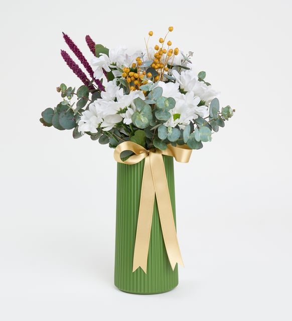 Doğanın Işıltısı Yeşil Vazoda Beyaz Kır Çiçekleri Aranjmanı